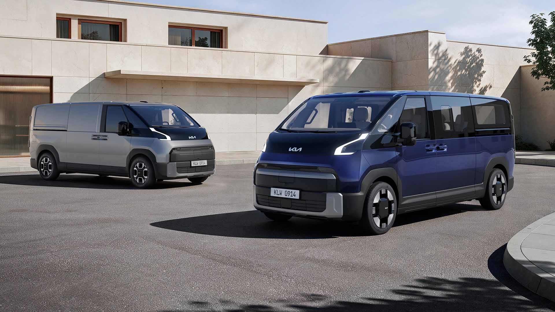 Press image: Kia PV7 Cargo and Kia PV7 Passenger.